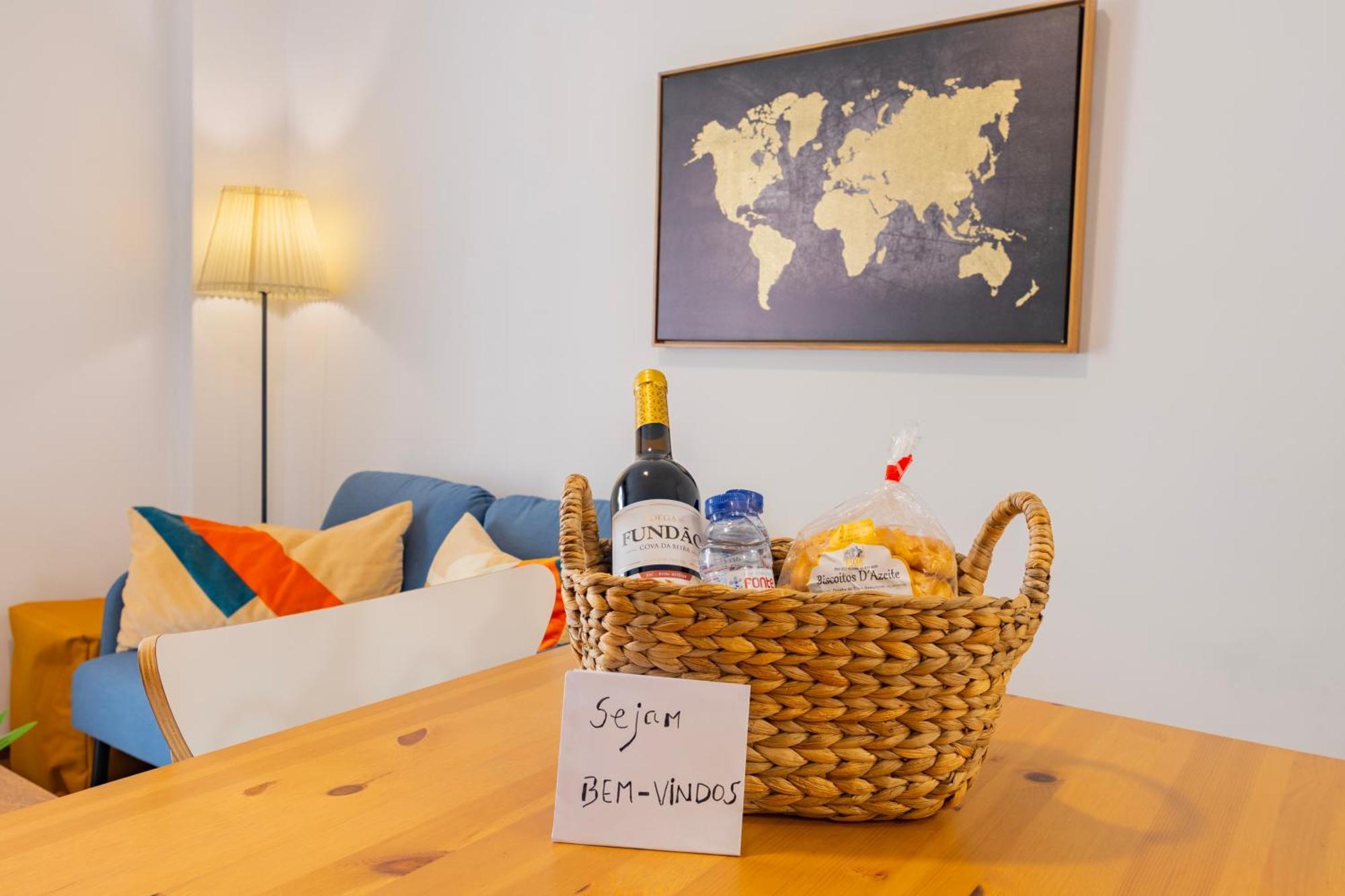 Cosy Remodeled Apartment In The City Center Fundão Eksteriør billede