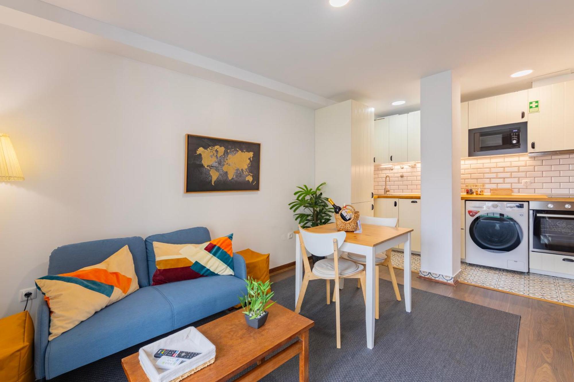 Cosy Remodeled Apartment In The City Center Fundão Eksteriør billede