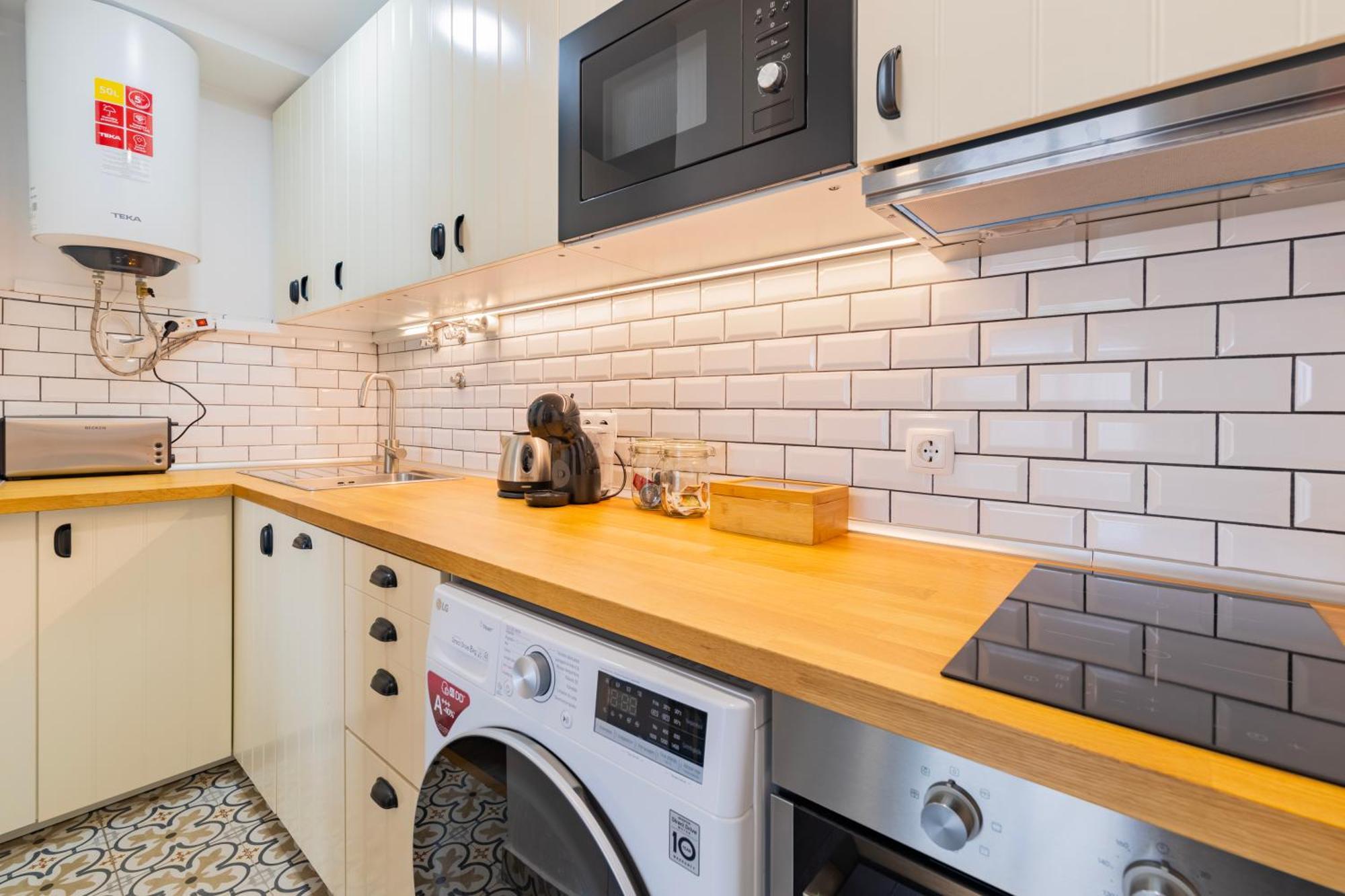 Cosy Remodeled Apartment In The City Center Fundão Eksteriør billede